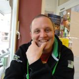 Avatar of user named "pingu76"