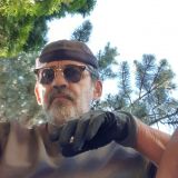 Avatar of user named "Uncleray973"